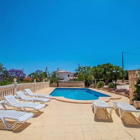 Sala I - Family-friendly Holiday House In