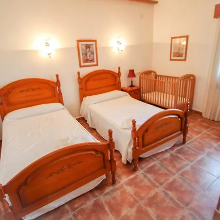 Sala I - Family-friendly Holiday House In Villa